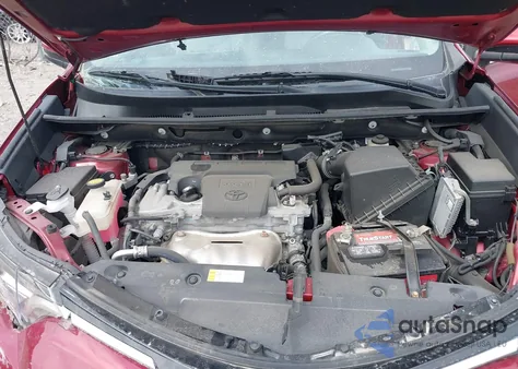 2018 Toyota Rav4 Xle z USA, uszkodzony, nr VIN 2T3RFREV5JW821218